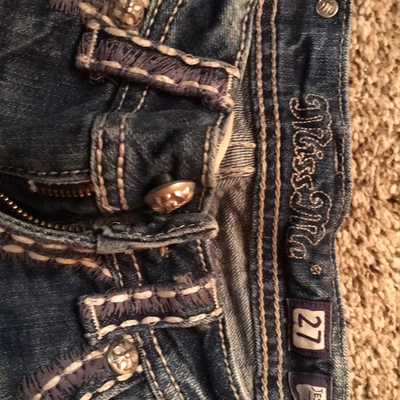 Jeans - Picture 2 of 3